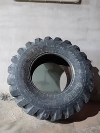 تاير شوكيه • جديد ونظيف • ٢٤-١٦٫٩