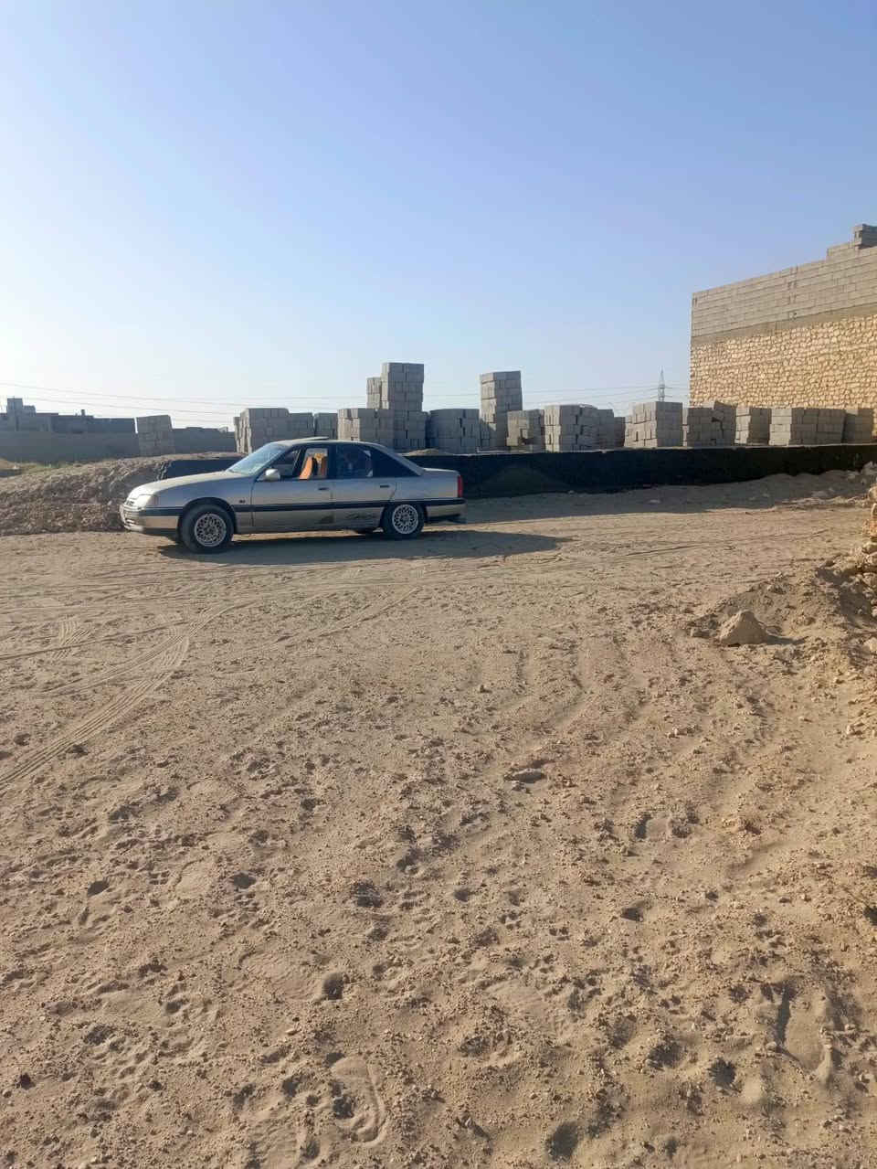سلام عليكم اوبل اوميكا موديل 93 محرك 2000بلاديه تخم تاير محرك كير حاويه ارفيو حاويه راديتر جديده مي اخضر تبريد ياباني جاهز كهربائيات كلها شغاله سياره بلاديه ممصبوغه السعر 35 وبيها مجال لطيبين العنوان الرمادي ***********
