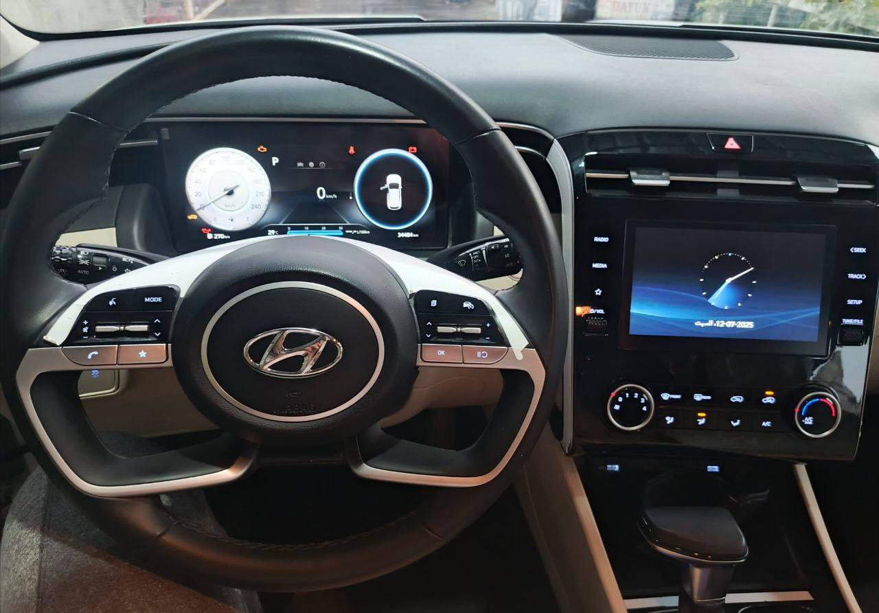 للبيع  توسان 2024 
فول مواصفات ماعدا البنوراما

🔹 مواصفات السيارة:

✅ شاشة كبيرة أصلية + شاشة كيجات ديجيتال

✅ حساسات أمامية وخلفية

✅ 3 أنظمة قيادة (عادي - رياضي - اقتصادي)

✅ نظام نزول منحدرات

✅ أوتو هولد

✅ مثبّت سرعة

✅ إضاءة LED أمامية وخلفية

✅ مرايا كهربائية مع إشارة

✅ تشغيل بصمة + مفتاح ذكي

✅ كاميرا خلفية

✅ مكيف ثلج

✅ نظام توفير الوقود ECO

✅ نظام منع الانزلاق TCS

✅ ABS – EBD – نظام الثبات الإلكتروني ESP

✅ تشغيل عن بعد       

📍 رقم بغداد الجديد

📍 ماشية 54 ألف كم

📍 السيارة كلش حلوة ونظيفة جداً

📍 الموقع: بغداد
***********
***********
