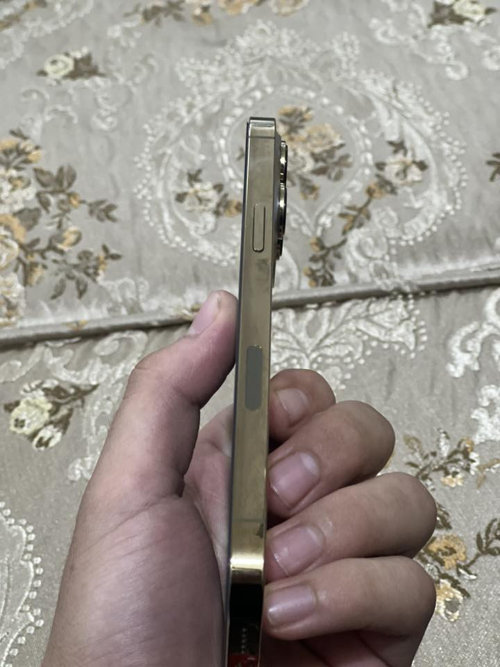 السلام عليكم أيفون ١٣برو ماكس نضافه ١٠٠٪؜كلة نورمال لون ذهبي المرغوب 
المكان كربلاء كمية خير من الله ***********
الأسعار ب٦٧٥ وبي مجال بسيط
