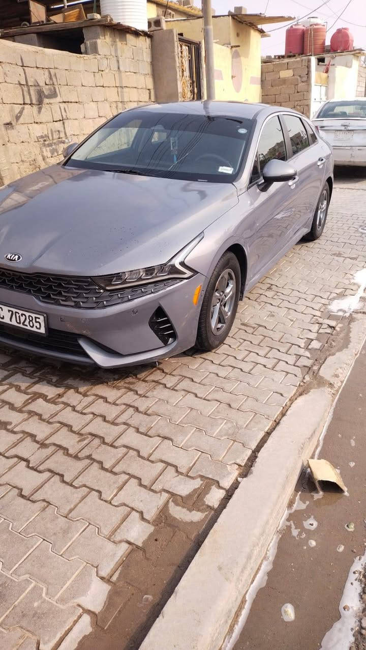 البيع  سيارة k5 مديل 2021 وارد مريكي بيع مستعجل  مبدل بيه بنيد و جاملق اليمن بي شبر سياره جاهزه وراعيه يمي بل بصرة سعره 160 وبيه مجال مامتواجد بل فيس تصل *********** العلم مكلف بل نشر
