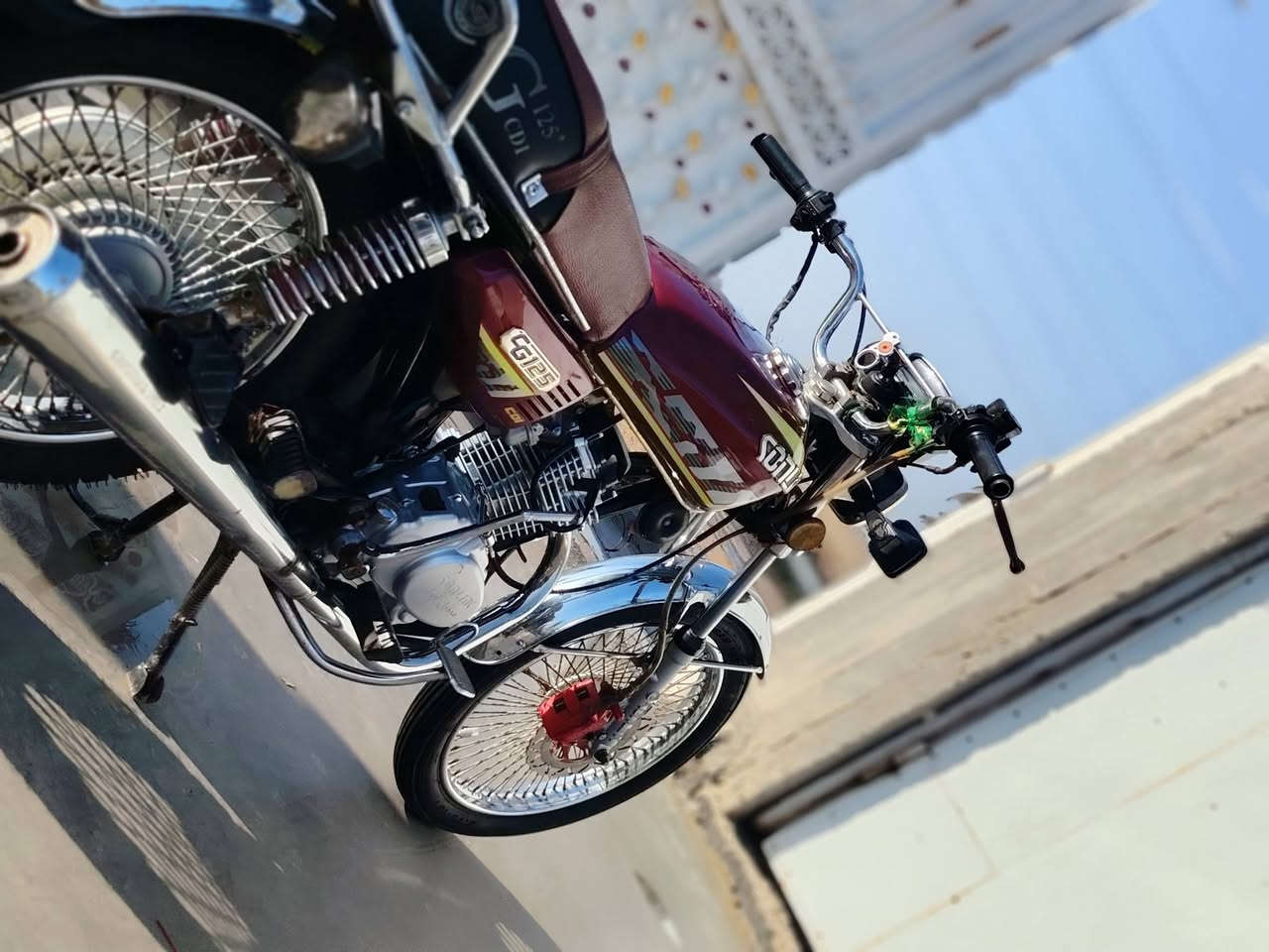 السلام عليكم دراجة للبيع  موديل 2023 مكفوله كفاله عامه أوراق اصوليه مكان الدراجه عزيزيه. رقم الهاتف ***********
