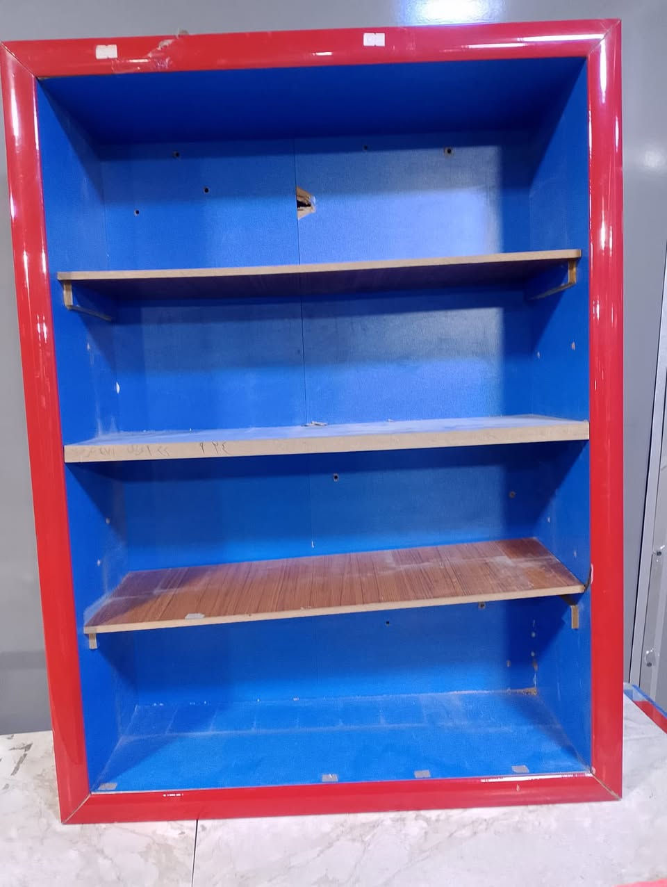 السلام عليكم اغراض اسواق للبيع برادات ومجمدة ورفوف للتواصل اتصل على الرقم التالي ‭

‭٠٧٧٠ ٧٢١ ٠٤٩٩‬يوجد واتساب 
اني مكلف  بلنشر العنوان بغداد
