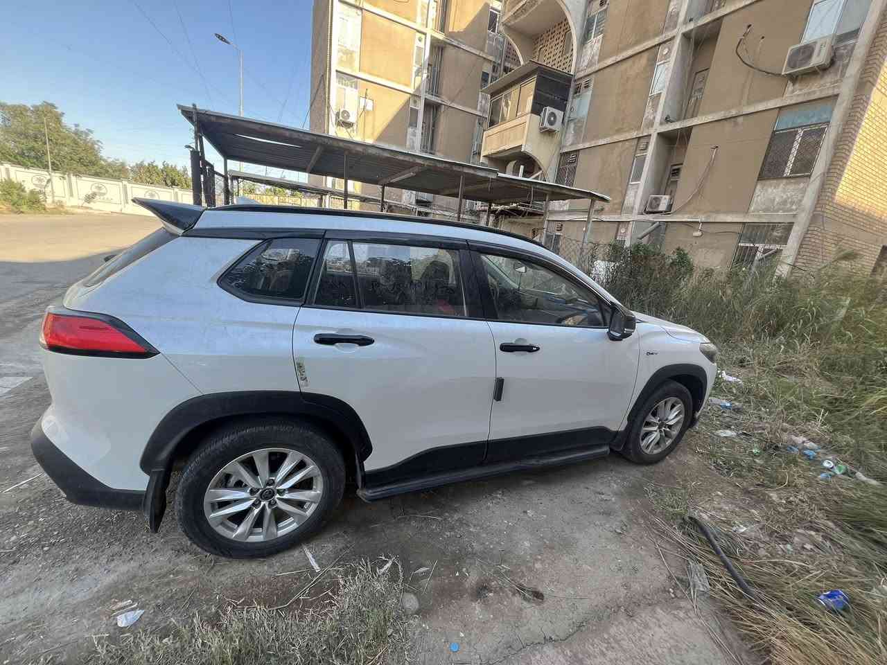 سلام عليكم كورلا كروز للبيع فول مواصفات واحد ع واحد 4كامرات حساسات اماميه وخلفيه صندوك كهرباء كشنات كهرباء رادرات اماميه وخلفيه سايد بريك دكمه وبعد بيها هواي مواصفات مكفوله من ضربه وصبغ موديل 2025ماشيه 4الف يعني زيروو 28مليون بيها مجال العنوان بغداد زيونه ***********
