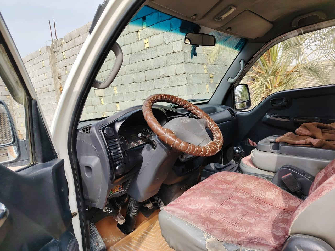 سلام عليكم كيا حمل موديل ٢٠١٢ تحويل ثاني يوم سنويه مجدد رقم انكليزي سياره مكفوله للاستفسار الاتصال على الرقم *********** السعر ٨٥ وبيهه مجال مكان ذي قار سوق الشيوخ
