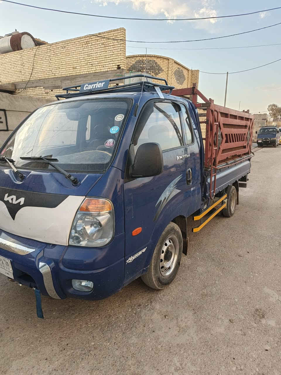 سلام عليكم سيارة للبيع موديل ٧ رقم بغداد السيارة خير من اللة مصبوغة للجمالة فقط عنواني بغداد السعر 85 و بيها مجال قليل رقم الهاتف *********** الشراي يتصل بي خير ويدلل
