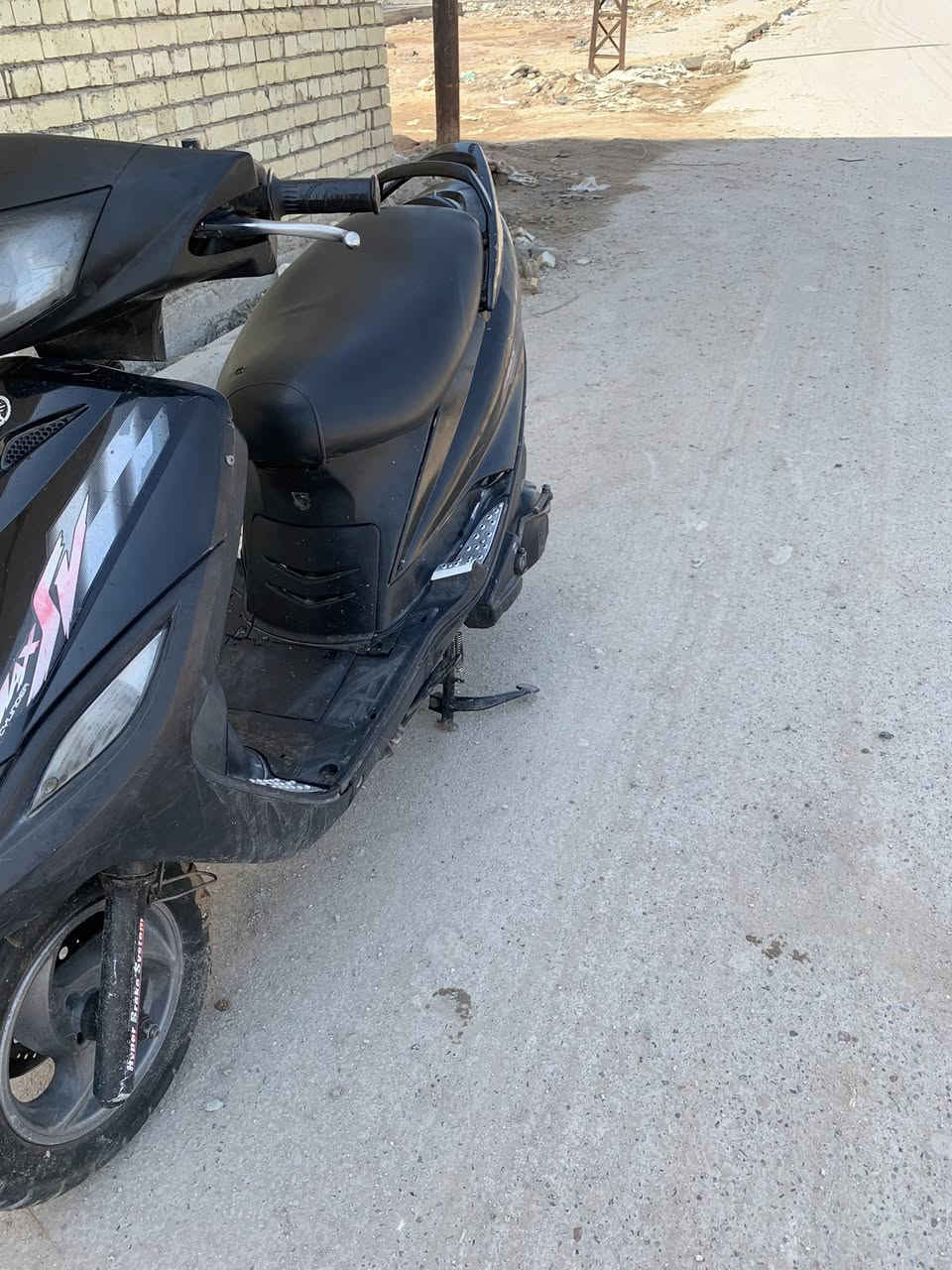 ماكس ١٤٠ دراجة كاملة سلف هندر نكره كهربائيات كلها شغاله دبلات فول تايرات جدد ابريكات خلفي امامي كيج بانزين الدراجة خير من الله كامله كفرات ابلاديه امختمه لايت عالي ناصي مناقصها شي خير من الله سعر ٣٥٠ مكاني بغداد العبيدي شهداء الثالثه ***********
