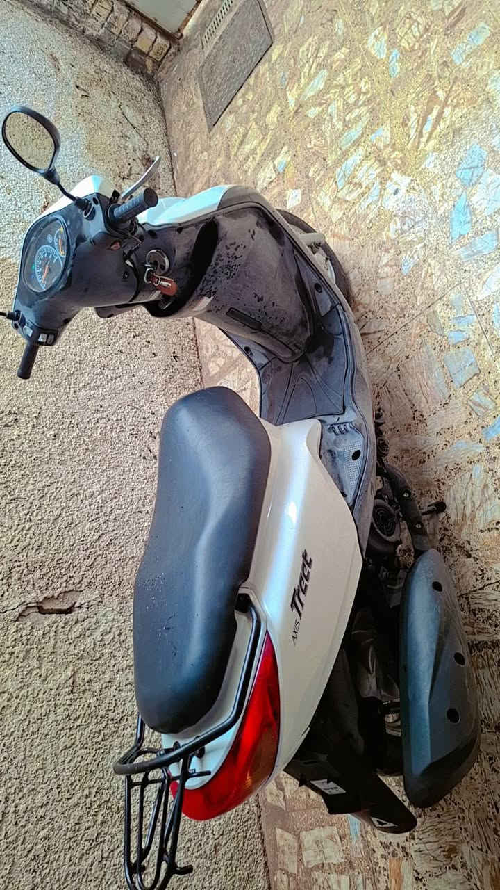 السلام عليكم دراجه لكزز جديده لوك مال رمبه نوزل ماخذه من معرض دبي
مستعجل عل البيع
بغداد حي القاهره 
***********
