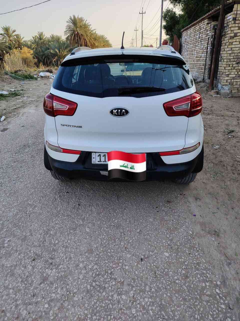 للبيع سبورتج 2011 خليجي رقم بغداد الدولي الجديد بسمي السيارة  فول من عده بصمه   كير وحدادية ومحرك خير من الله  ابيع صبغ حزام    
 السعر١١٥ وبيها مجال ***********
مكان السيارة بابل
