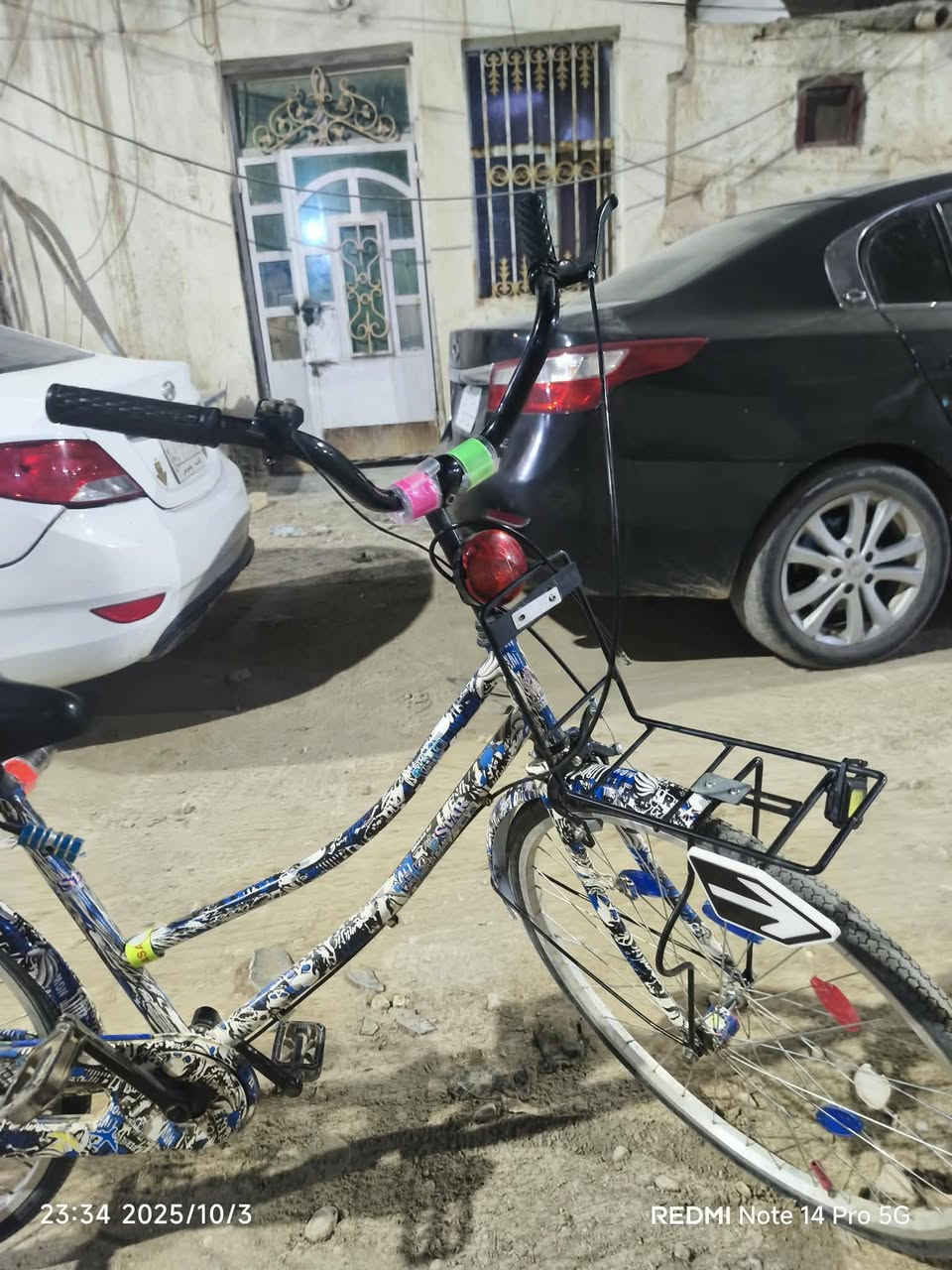 بايسكل للبيع سعره 130قفل ويه الجمبزه +ويجي بعد وياه شغلات يابانيه نواعم مثل فسفورات يابانيه وهيج المكان العروبه للتواصل والاستفسار *********** عالواتساب
