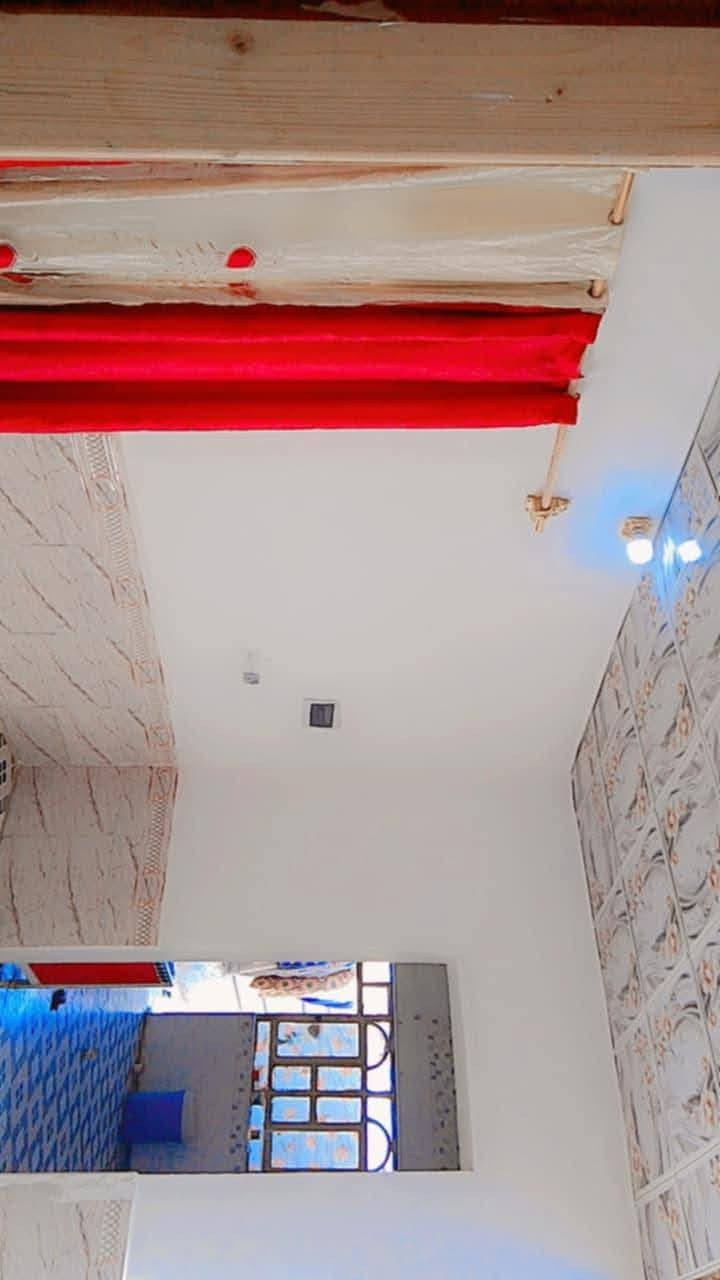 دار لبيع 150متر طريق نجف كربلاء عمود 134طريق يا علي لبيت كامل من كلشي جاهز للسكن  ومشمول بطابو  ومكمل معاملته من البلديه  لستفسار مراسلة الحساب أو واتساب ***********
