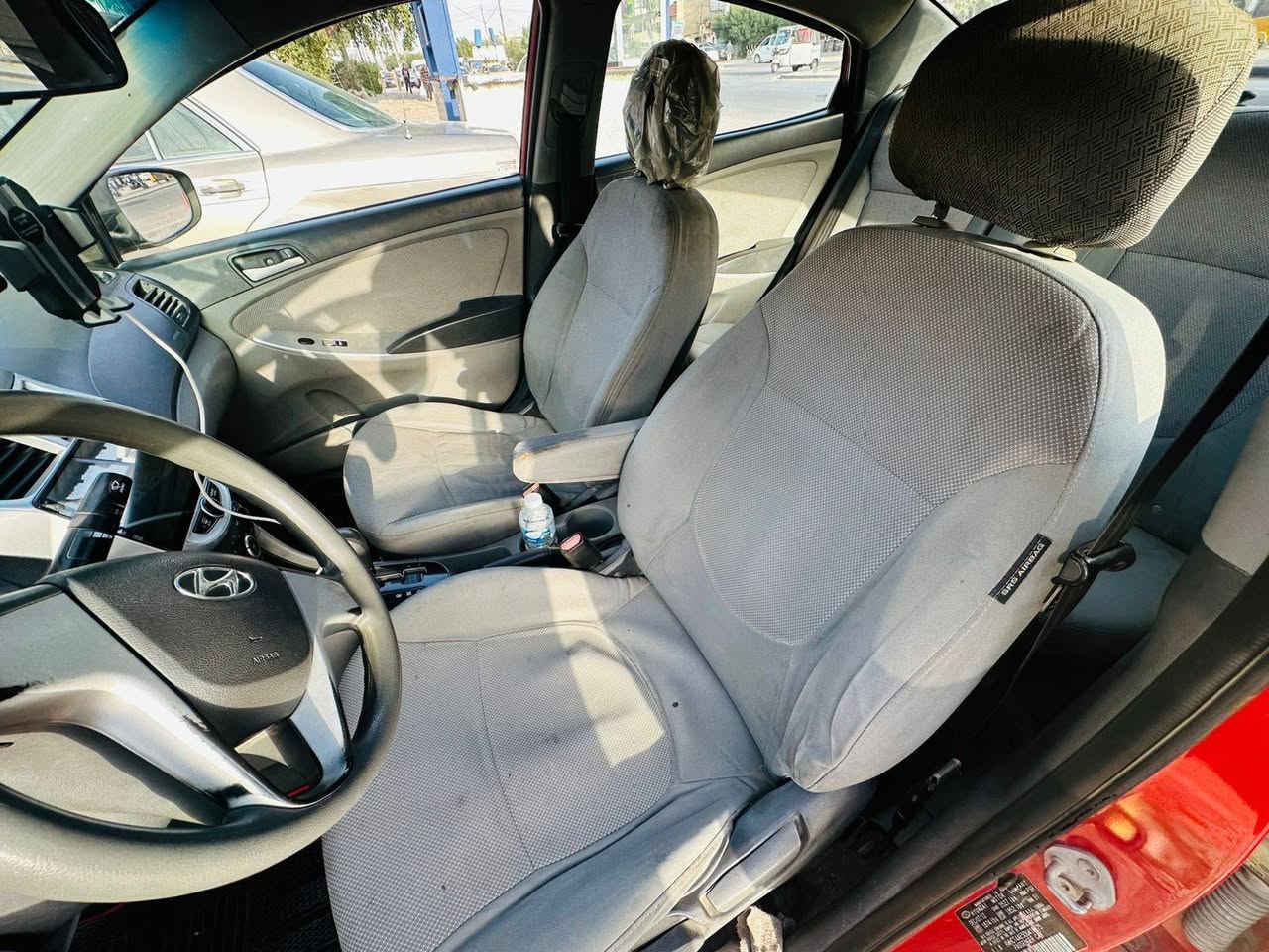 السلام عليكم
اكسنت موديل 13 وارد أمريكي حادث جاملغ خلفي و تبديل جاملغ أمامي كير و مكينة و كهربائيات كله مضبوط مصفرة هيئة و غرامات بدون دواخل السعر 74 و بيها مجال حك الجية
العنوان بغداد البياع رقم الهاتف***********
