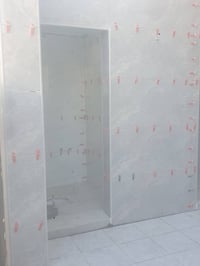 خلفه سيراميك متفرغ حاليا شغل درجه اولى  اتصل او مراسله او واتس اب 0781...