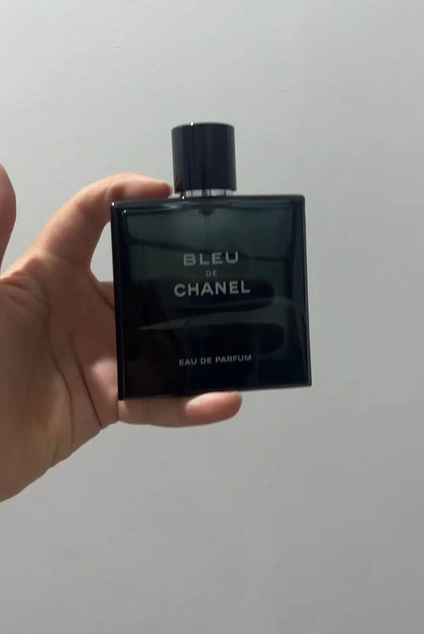 مرحبا هذان للبیع
Fugazzi angel dust 86ml
1-Souvage edp 23ml/200ml
2-Vesace eros 20ml/200ml
3-Burbery hero 140ml 
4-Unique luxury ocean the rive 35ml
5-Blue de chanel edp 80ml
6-Jean paul le male le parfum 90ml
7-sultan French avenue مسلفن
8-An equestrian series haydan French avenue مسلفن
9-marmara french avenue مسلفن
سعر کلش مناسب والله!!! ارسل رسالە لسعر


**إذا كنت صاحب هذا الإعلان وتريد حذفه لأي سبب، رجاءا أرسل رسالة إلى الدعم الفني**