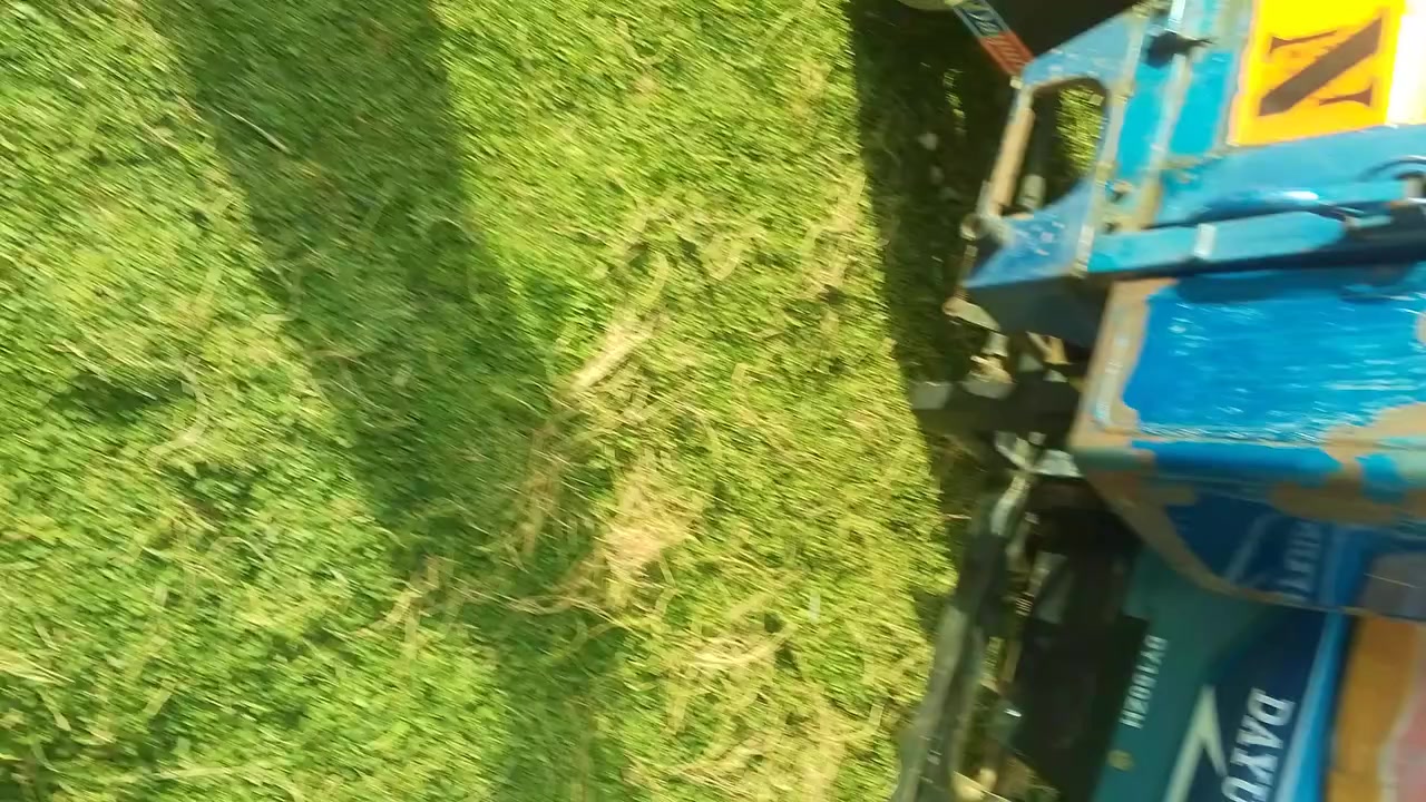 ستوتة موديل 2016اوراق مكفولة ركبة وشاصي وكهربايات شغالة السعر 1500واسط عزيزية موبايل***********
