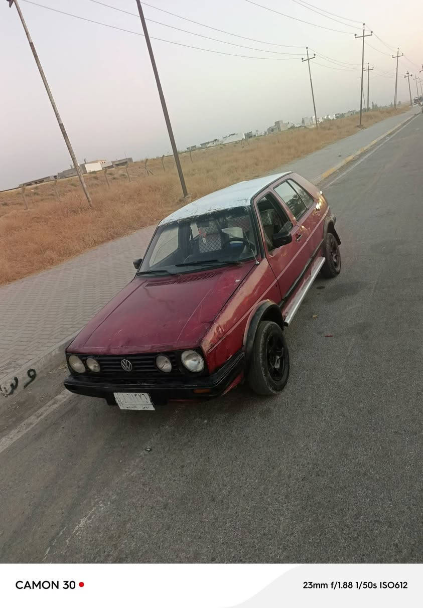 كولف موديل 89 رقم ديالى مشروع وطني كير ومحرك يارس أوتوماتيك  كهربائيات شغال سياره مال بيت سعر 13 ورقه عنوان كركوك ***********
