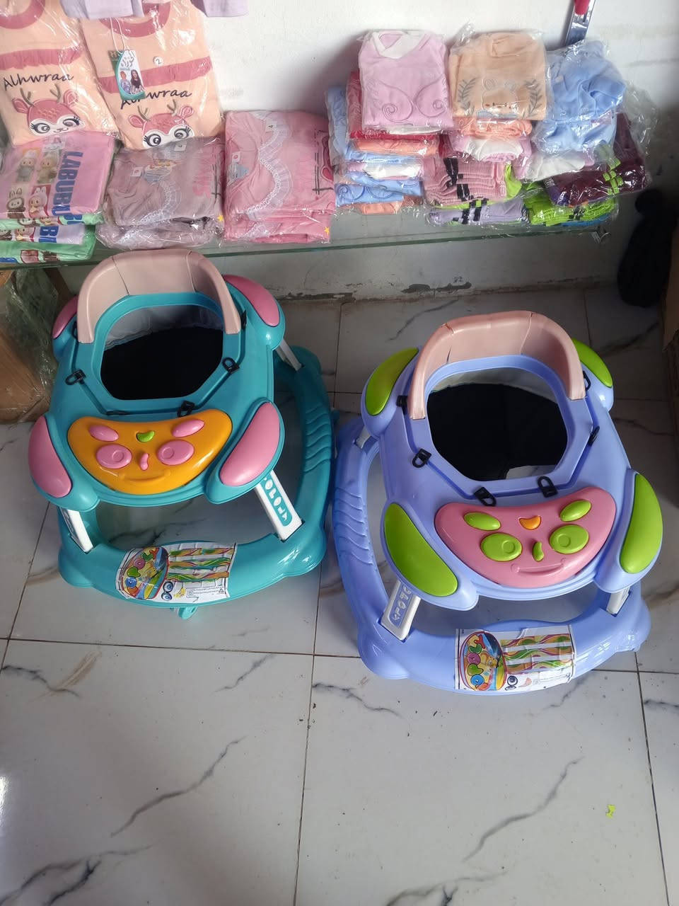 موجود بالمحل  سوق الزهراء  قرب سوق حميد الكبير اسعار مناسبه حجلات مال اطفال نوعيه زينه    ***********
