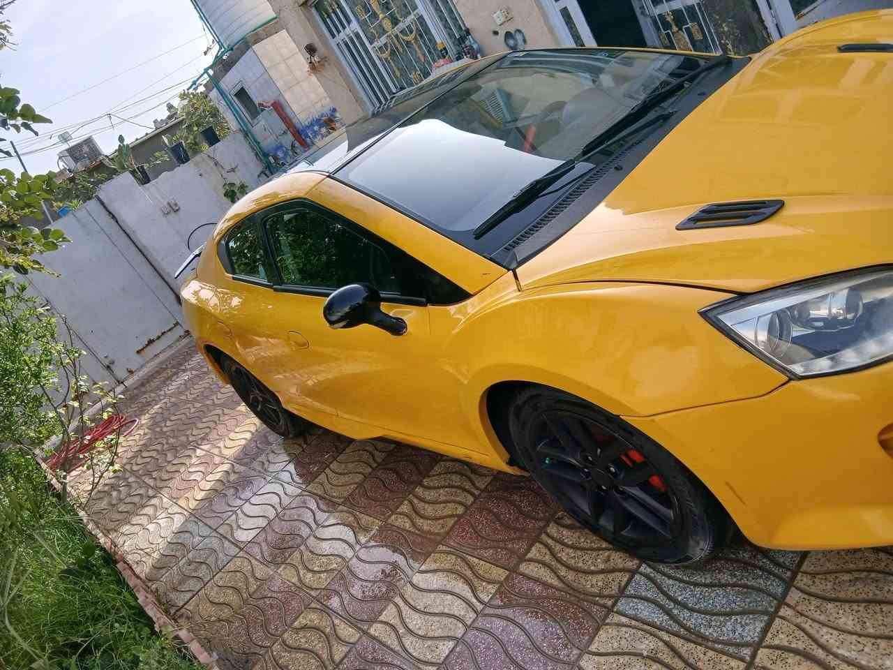 سلام عليكم سياره برتون ٢٠١٨
السياره بدون صبغ 

محرك 4 سلندر 

كير عادي 

شرط الكير ول محرك 

صدرها 50 بل ميه 

شاشه كامره خلفيه 

سقف اصلي اسود 

جامات كهرب اشاير بل مري 

لايت زنون 

السياره ماشية 79 الف

رقم دهوك شرط التحويل 

هاي تفاصيل السياره 

بيع او مراوس بحسب قناعه

مكان بغداد مجمع بسمايه 

***********
