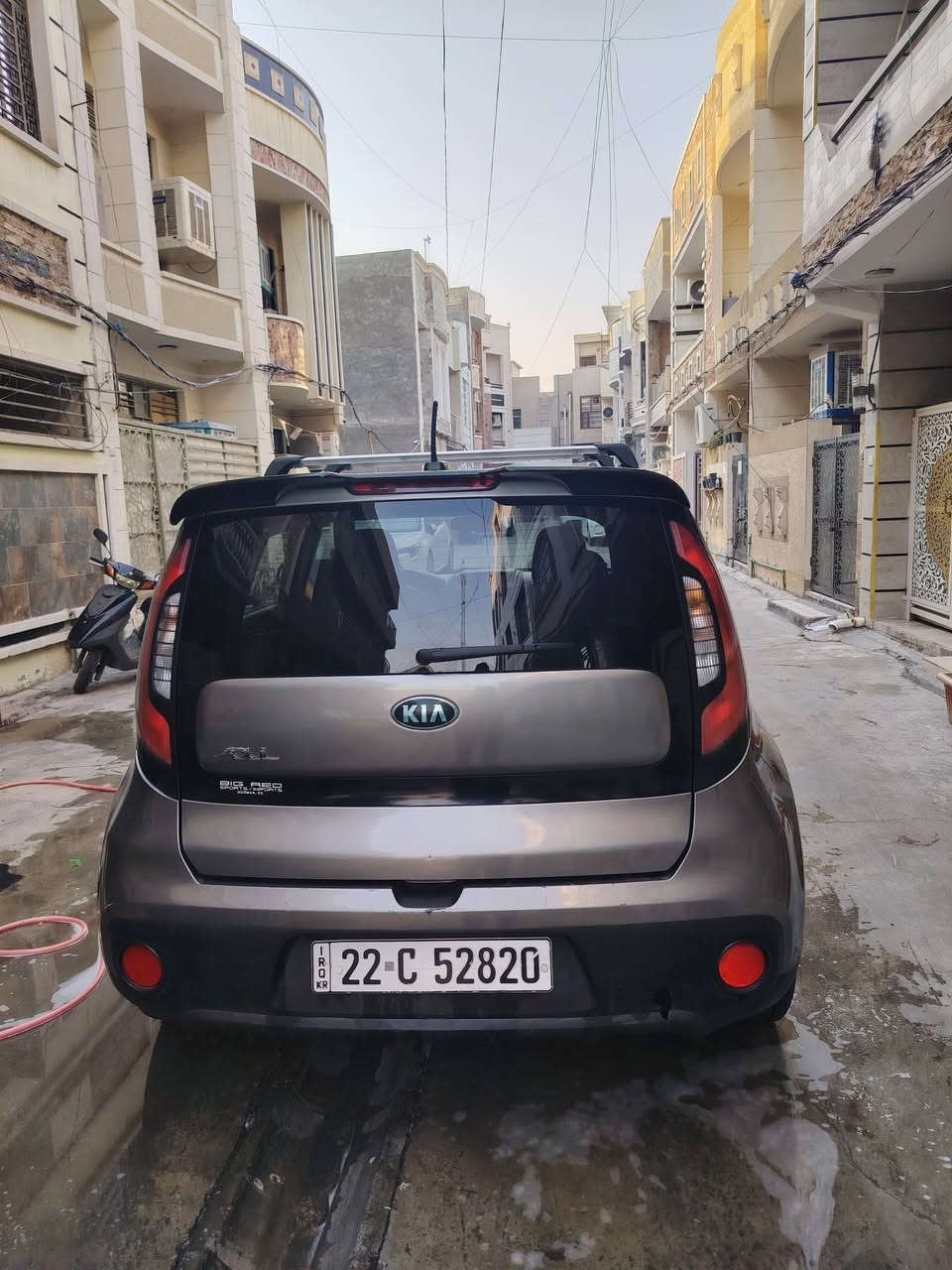 كيا صول مديل ١٨
لون رصاصي
محرك ١٦٠٠ جي تي اي
حادثهة جاملخ صفحة السايق
ماشية 88 الف ميل
بيها بارد ب الجاملغ الامامي والباب الخلفي
مكان بغداد الاعظمية
***********
