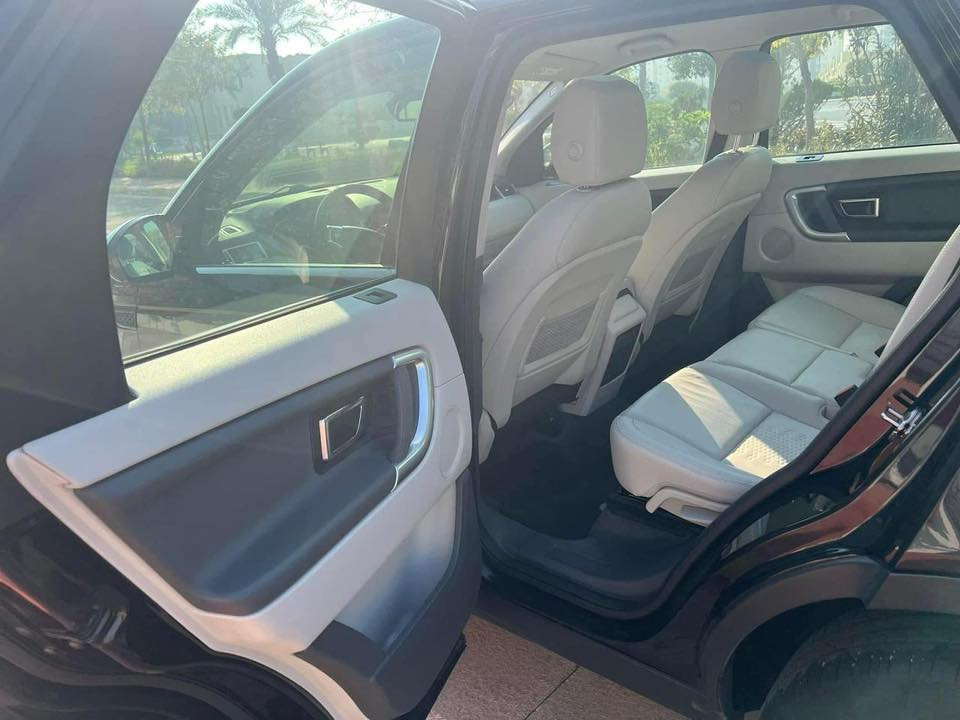 لاندروفر  دسكفري2018 خليجي
رقم اربيل باسمي السياره
فول مواصفات
مابيهه حادث السياره مكفوله فقط شخص باب السائق
السياره مابيهه مصرف
مكان السياره البياع 
السعر175ورقه
رقم الهاتف 
***********
