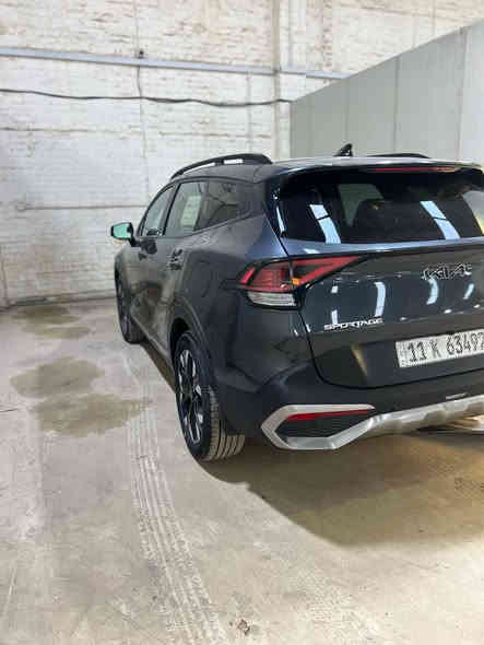 سبورتج 2023 x لاين فول مواصفات بغداد 
حادثه بسيط جاملغ خلفي وشويه باب خلفي و بيهه باب وره سائق تبديل سياره جديدة وسعر مناسب 
صور الحادث ويه المنشور بدون يرباك ماشيه 20 الف فقط 
السعر 179$ والعافية على ياخذهه سعر النترا 
للاستفسار  ***********     
                  ‏‪***********‬‏      
مكان السياره الكراده

المواصفات 
*بانوراما 
*تشغيل عن بعد
*بصمة أبواب
*صندوق كهرباء
*مقاعد جلد(بقلاوة )كهربائي مع تدفئه
*شاشتان رقميتان(شاشه كبيرة تدعم Apple CarPlay)
*رادارات360درجة(امامية،خلفية،جانبية)
*قيادة ذاتية وتوفف ذاتي
*اوتو هولد واوتوا ستوب
*كاميرا دوارة وكاميرا فيو
*نظام نزول المنحدرات
*سايد بريك بصمه
*مانع انزلاق
*اضاءةLED(عالي،ناصي،زنون،نهاري)
*شاحن لاسلكي
*حساس خلفية 
*تبريد قطعتين بغداد
