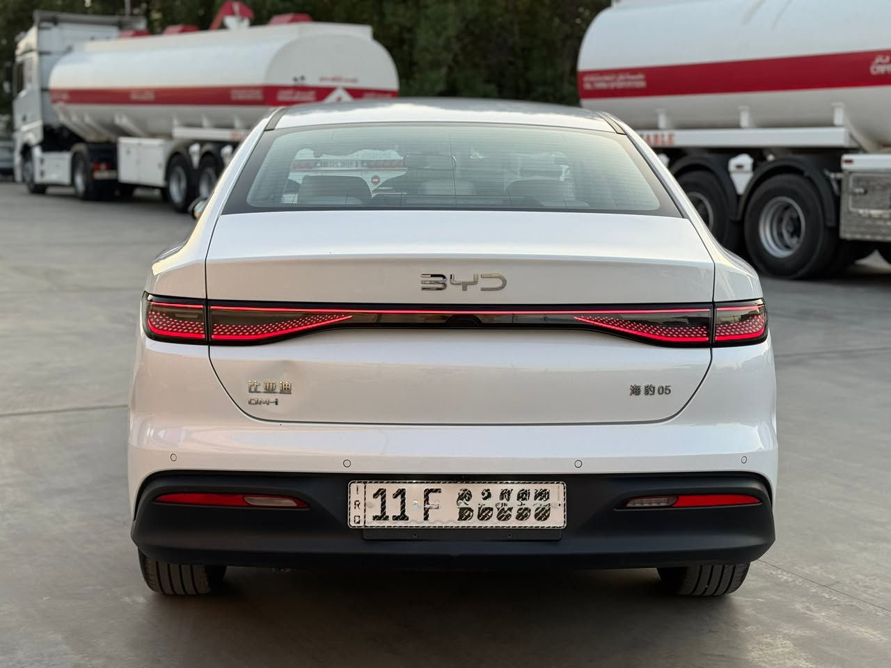 سيل فايف 
سياره جديده بعدها بلزكات الشركه
ماشيه 3000 ثلاث الف الگلي رقم بغداد
السعر 19.300
مكاني بغداد حي المواصلات اي ستفسار على هاذا الرقم ***********
