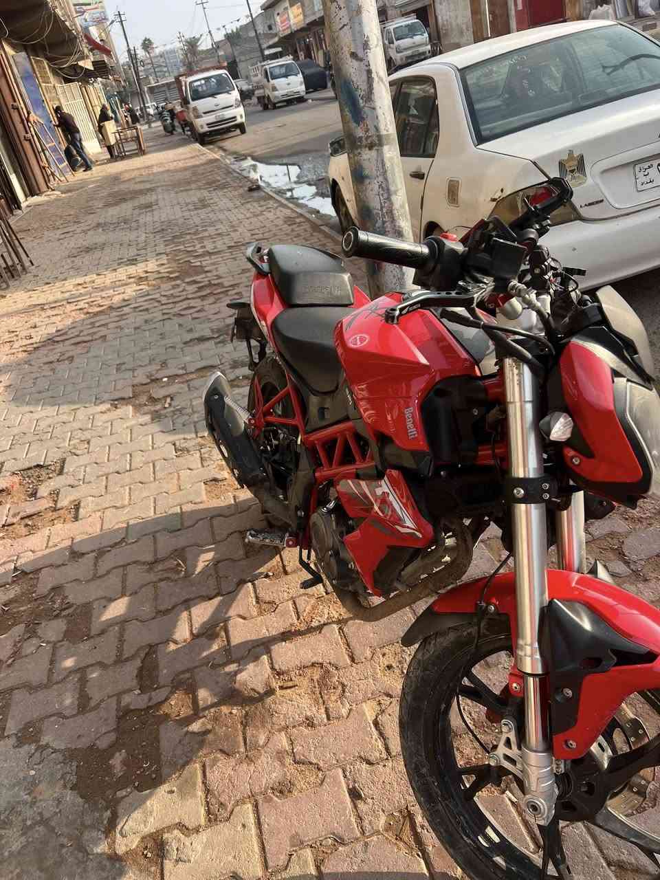 السلام عليكم للبيع بنلي
1 _حجم المحرك 150ss
2_ مرقمه كامله رقم انكليزي 
3_ الدارجه فول نضافه مكفوله كفاله عامه
4_ عليه صالنصه رياضي الصوت طرب
5_ تجي تفحص وجيك  للاخير 
6_ مكان الدراجه البياع 
7_ السعر 2800 الدراجه كفاله عامه
8_ الرقم *********** واتساب فقط
