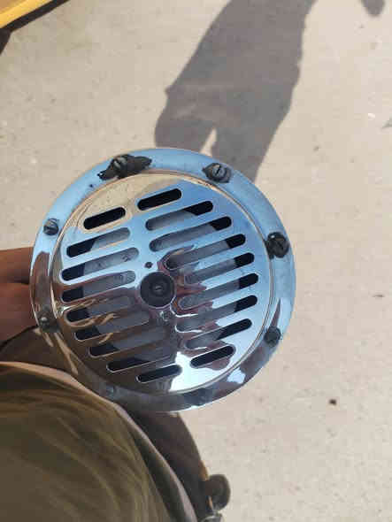 تك هورن بوش مال نبيل علوان وجبه قديمه فول سعر 50وبي مجال حك جيه فقط بغداد لامين ***********
