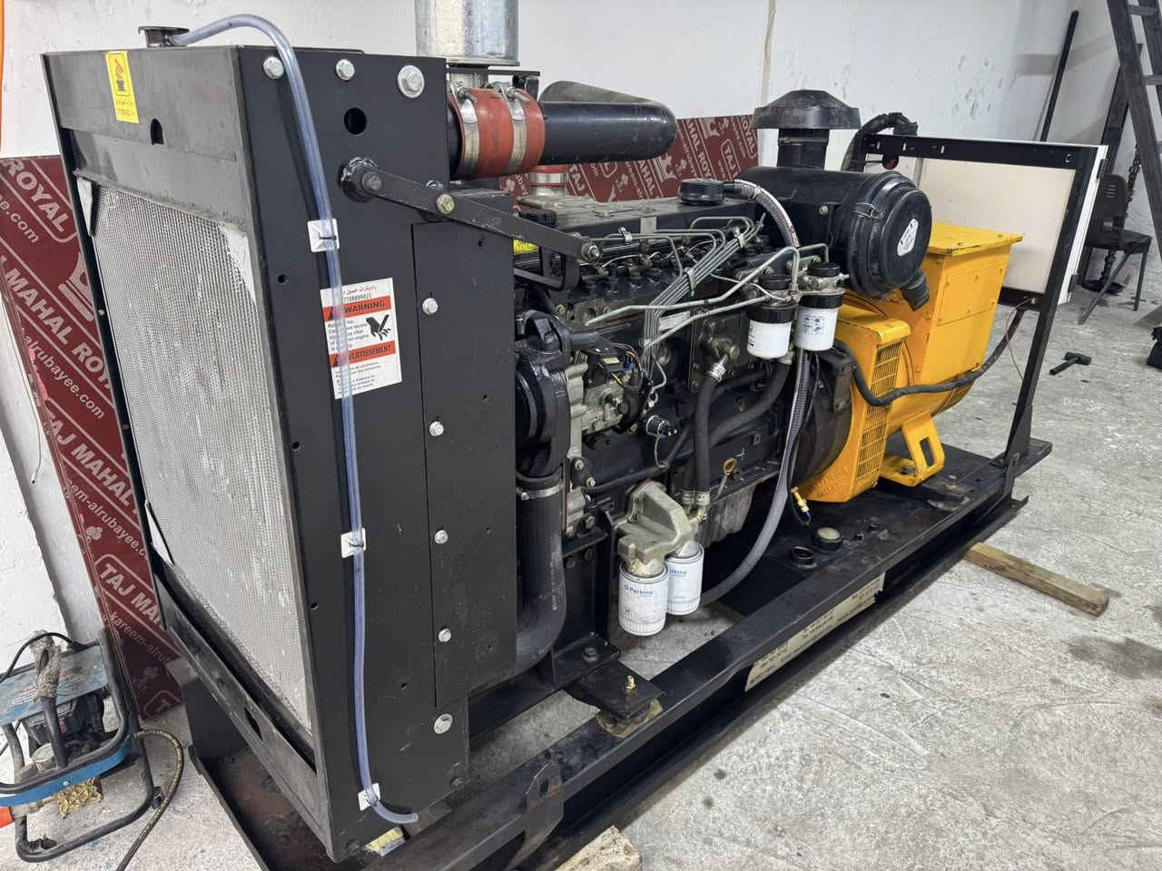 موالده ١٥٠ كيفي بيركنز انكليزي ٦ سلندر  جويتر شاصي شغاله على حمل لا صرف ولا تبخير توليد لوري سومر انكليزي نظام اوتوماتيك كل حساسات شغاله العنوان بغداد مجمع المشن 
السعر ٦٠ 
 للاتصال ***********
