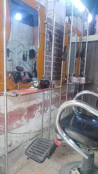 مري عدد 2 وكراسي عدد2 للبيع الاتصال على الرقم 07805108480