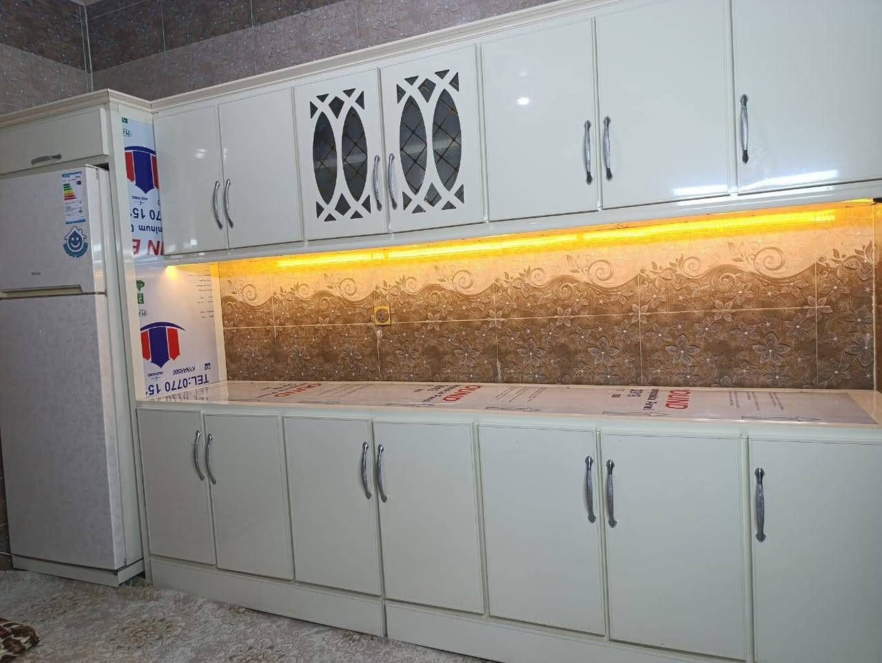 کەونتەڕ مەواد ساڕاێە
3مەتڕ80سم
سنک مەتڕ 20سم
سعڕ 900 مەعالمە کلاڕ 
***********
