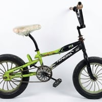 شباب اخواني هذا بايسكل كوبرة 16  نظيف و ما ناقصة شيء  سعره 50 الف  الر...