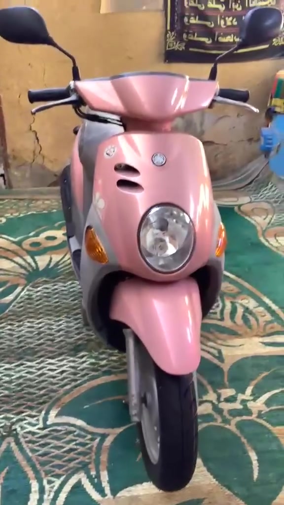 للبيع دراجه نوع فله مكفوله كفاله عامه ختم واحد وي المكينه الدراجه رمبه ماشيه ٢٥ الف اوراقه كامله منفيس الاصلي الشراي يتصل ***********  والرقم بيه واتساب مكاني بغداد
