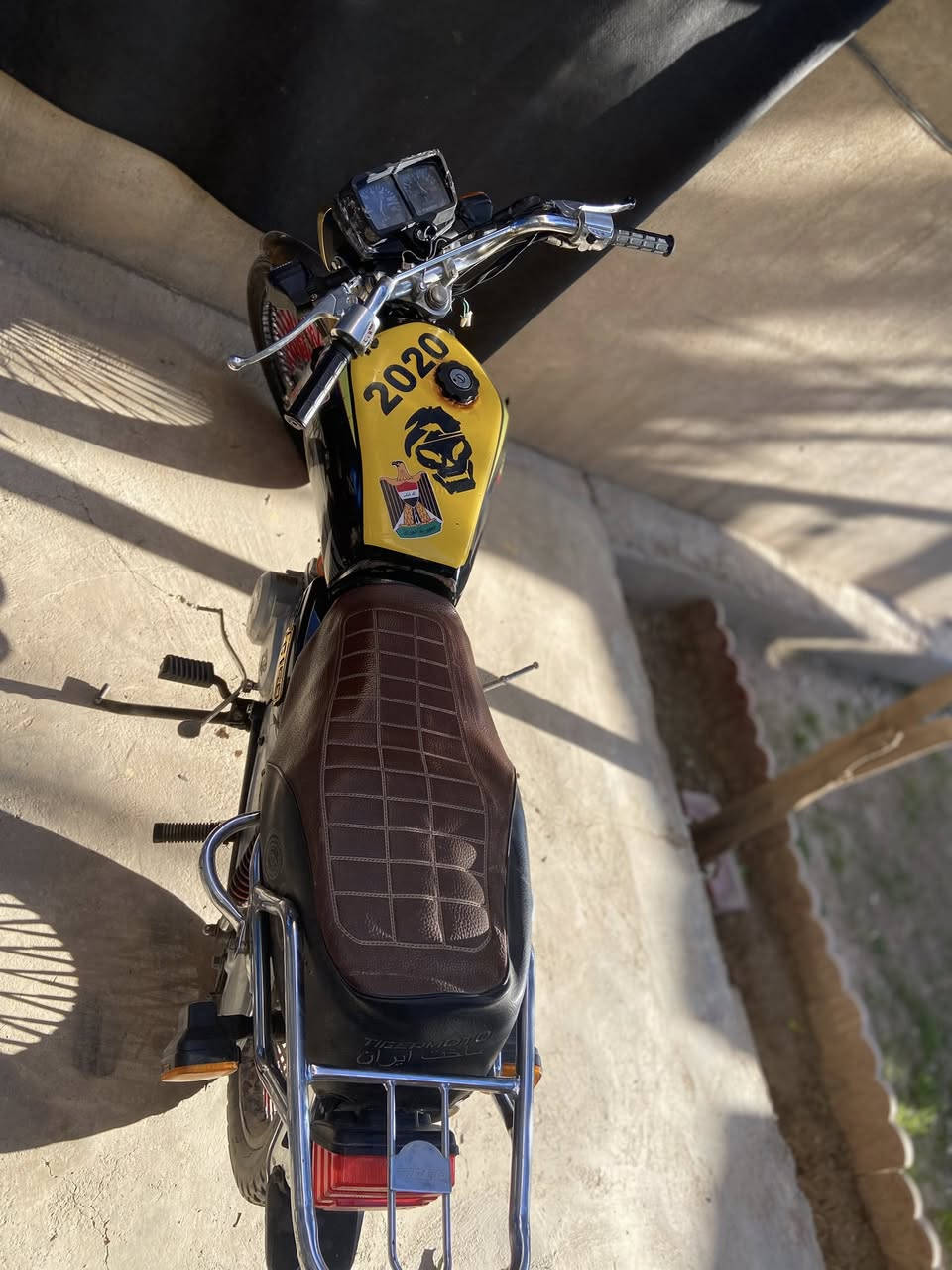 للبيع مستعجل تايكر موديل ٢٠ فول نضافه كلها شغاله ٤ كير محرك ١٢٥ السعر ٣٥٠ وبي مجال مكاني تكريت القادسيه رقمي ***********
