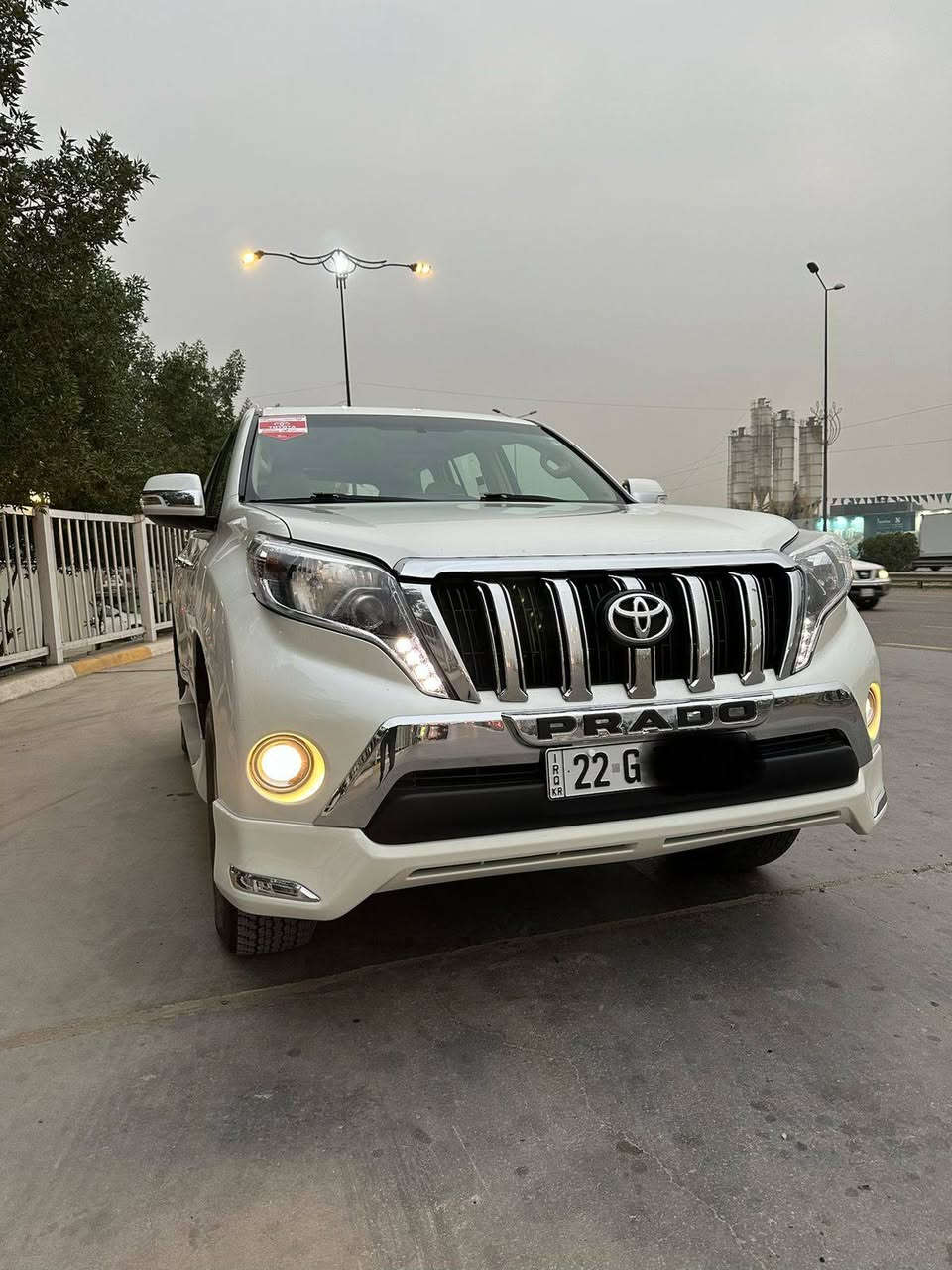 برادو 2014 خليجي فئه TXL V6 
 سلندر رقم أربيل بسمي تحويل  
مباشر مواصفات // سنويه هزه جديد 
-برادو TXL
-مكفوله كفاله  فقط بيه بارد شي بسيط ع كد إصبع فقط
-محرك V6
-دفع رباعي 
-كشنات كهربائية ثنين
-شاشه كبيره 
-تحكم ستيرن جهتين
-لون أبيض صدفي 
-فتح سقف
-تبريد 3قطع 
- 7 راكب
-لايت زنون 
-ويل كب كروم 
-تخم تاير جديد 
-صدر امامي /خلفي ادامه عامه +دسكات امامي/خلفي 
-ماشيه 107 
-رقم أربيل هزه كله جديد 
-كير ومكينه واكسل مكفوله من فتح 
-ثلاجه 
-سبير مانازن 
-كامره خلفيه 
-حساس  /خلفي 
-تبريد ثلج ❄️ 
-لحايه ودوس بلاديه 
-اشاير بلمري 
-مرايات شفط
-مانع نزلاق 
-نظام منحدرات 
-مازدات اسود
السياره جديده  معنى (الكلمه ) بالعافية عل ياخذه
مكاني- بغداد الدوره 
رقم صاحب سيارة ***********
