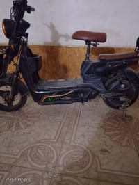 ورحمه الله وبركاته دراجة شحن للبيع مستعملة قليل سعر 300000 الف للاستفس...