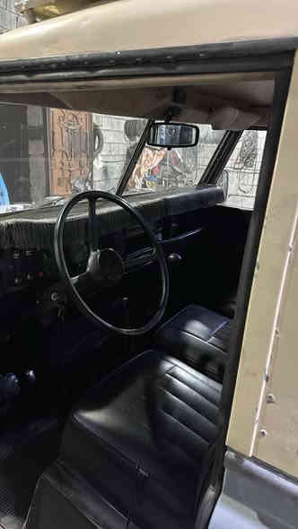 جێب لاند ڕۆڤەر 1975 ئارامی پلاستیک ئەسڵی 
سەیارەکە نمونەیە لە جوانی 
زۆر بە جوان و خاوێنە ماوەتەوە 
دینار مەسرەفی تێدا نیە 
گێڕ و مەکینە بەشەرت 

نرخ : خاڵێک دابنێ لە کۆمێنت بە تایبەت دێت 🤖 

تەحویل ئەکرێت بەشەرت ماڵی دۆستە 
زۆر کەم مەسرەفە و پاکە 

بۆ زانیاری زیاتر پەیوەندی بە خاوەنی 

***********
***********
