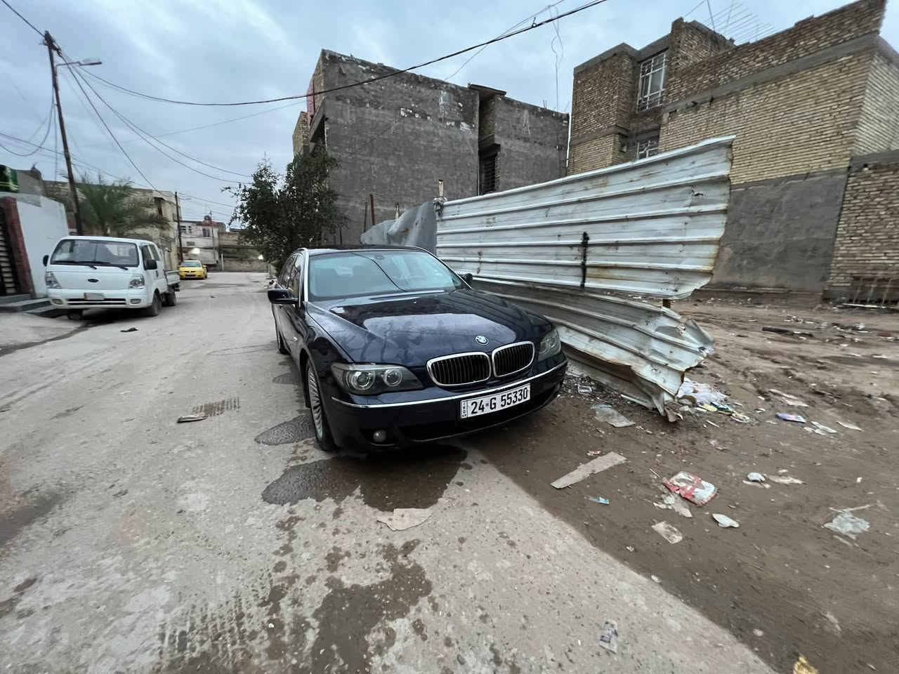 يا الله السلام عليكم شباب bmw2003باخره 735محدث بلكامل 2008
سياره رقم دهوك سنويه 2030وهزه جديده قبل شهر 

V8
فول موصفات ٥بردات 

ابواب شفط كشنات جلد تدفئه تبريد خزن

هاند بريك بصمه 

منضومه زينون اصلي 

عليه ادامهه دسكات فلنجات جوينات  

سياره مصبوغه حزام جماليه واحلى من الصور 

مكاني بغداد

السعر 125

***********
