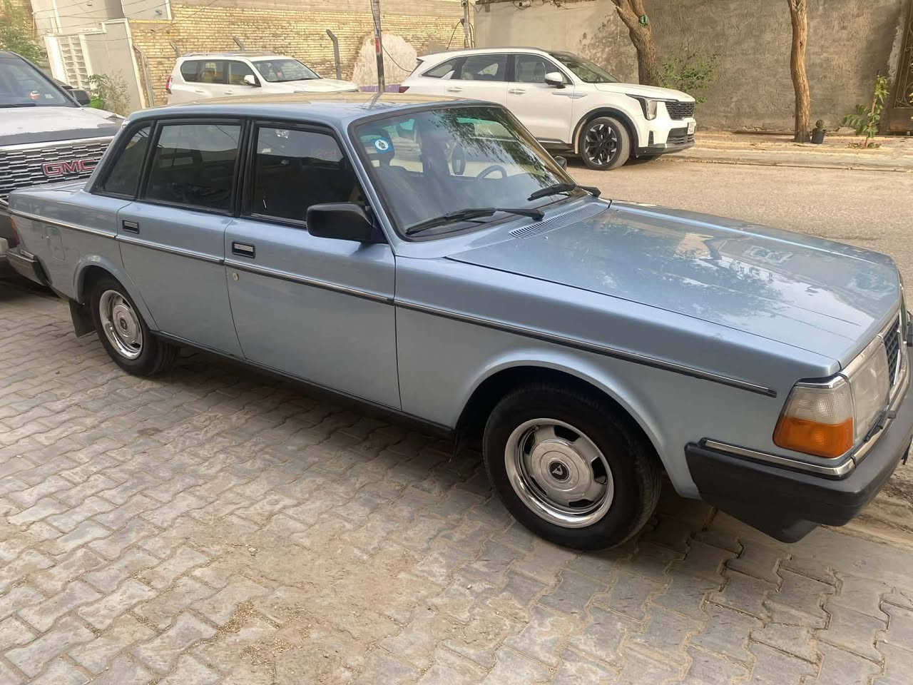 السلام عليكم فولفو244مديل1981مكينه توربورقم بغداد سنويه مجدده بسمي 
تبريد ثلج حداديه مكينه كير مشروطات كير عادي ضفاير
جناي متعوب عليه خياس مابيه جام كهرباء غرفتها بالفلين
مكاني  النجف الاشرف
السعر خاص
***********
***********
