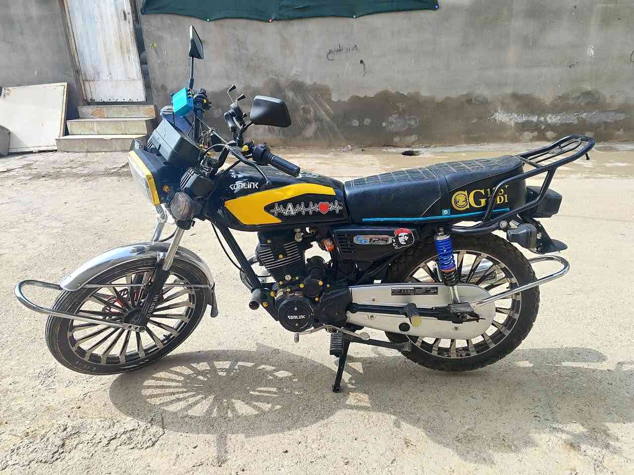 السلام عليكم من رخصت الادمن دراجه للبيع سيفان 25كامله مكان بعقوبه تقاطع الساده السعر 750وبيه مجال رقم*********** غير متواجد فيس اذا شراي رمش واني اخبرك
