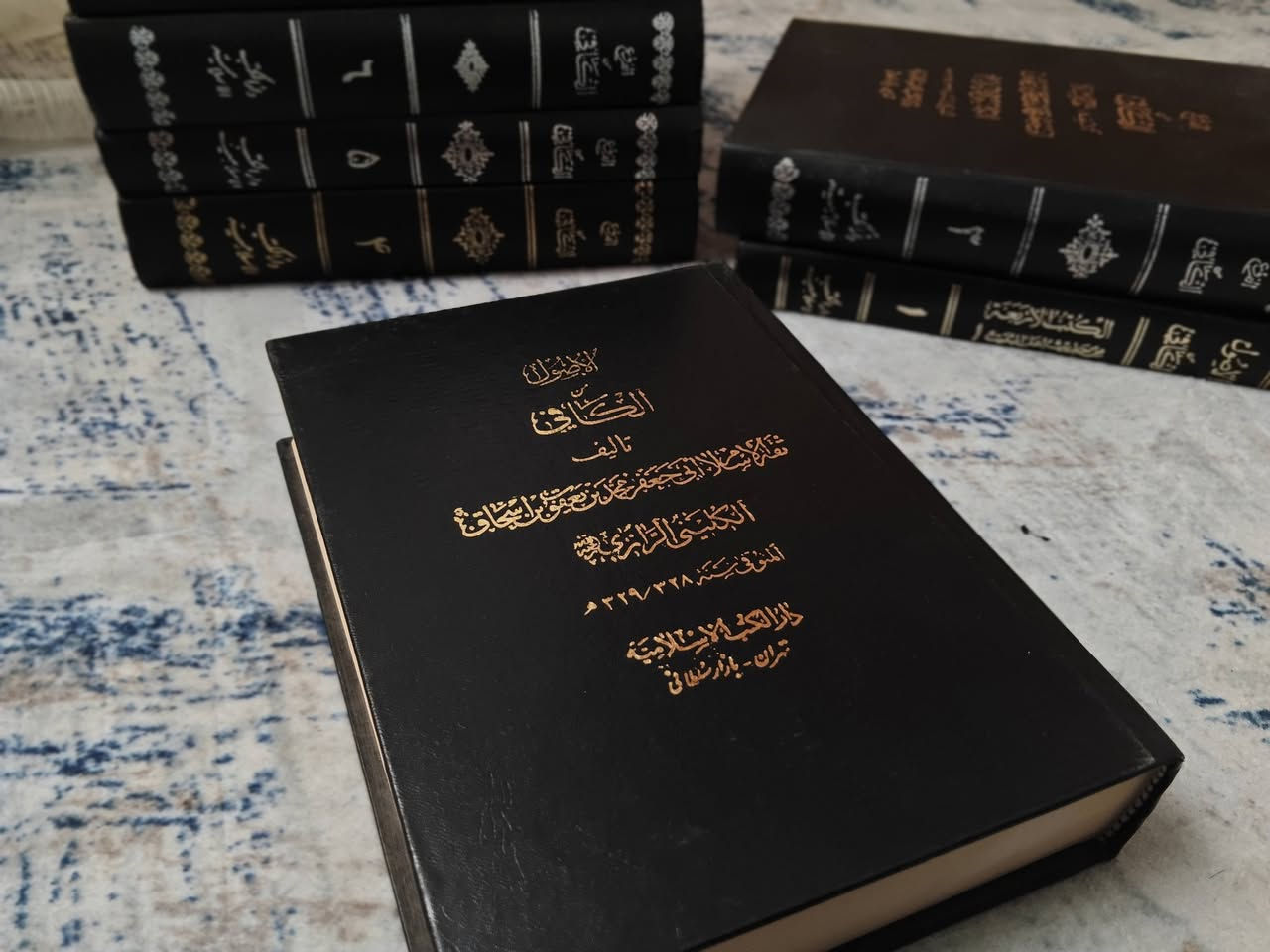 كتاب الكافي الشريف
للعلامة الشيخ محمد بن يعقوب الكليني
طبعة قديمة تراثية نادرة
فخامة ونظافة 100% بدون خدش او تهميش
الموسوعة تنقص الروضة فقط وهو جزءها الاخير ويمكن الحصول عليه بسعر رخيص ومناسب،

السعر 70٫000
للحجز خاص وتعليق او واتساب ***********
