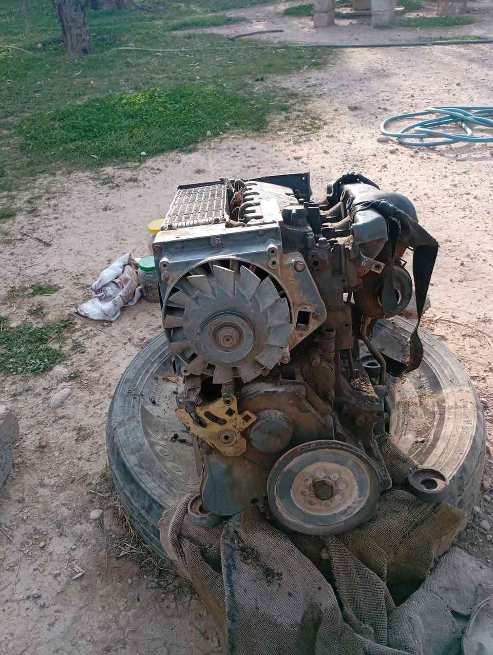 سلام عليكم للبيع محرك دويس سوبر حجم 1011 مال شوفل فالفو
رقم الموبايل 
***********
