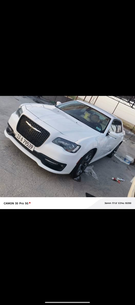 السلام عليكم اوباما للبيع موديل2016
مرمز 2022..
رقم ميسان دولي باسمي.. 
مكينه 3600..
دواخل جلد بيجي.. 
ويل ٢٠تخم تاير حداديه خير من الله.. 
حادث جاملغ وبنيد و 3قطع كلير. . 
صور الحادث مرفقه بل المنشور 
السعر 174وبيها مجال الطيبين.. 
مامشتغله خط استخدام شخصي.. 
مكان السياره ناصرية قضاء الفهود.. 
للاستفسار أكثر ع الرقم.. 
***********..
***********..واتساب
