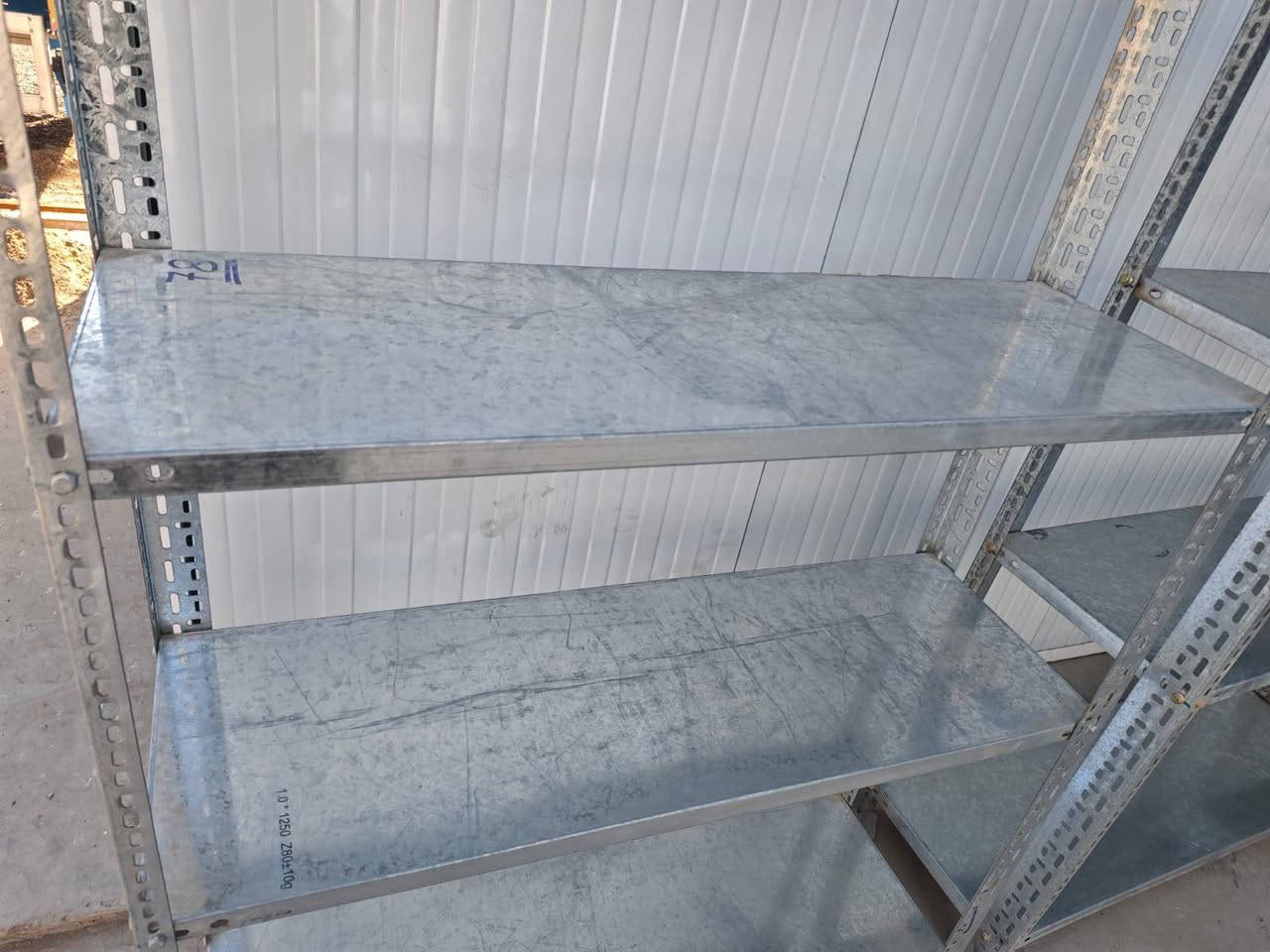 رفوف وزن ثقيل غير مستخدم للبيع
الارتفاع 220
العرض 120
عمق 40
العدد 7
بغداد قرب معسكر التاجي
***********
