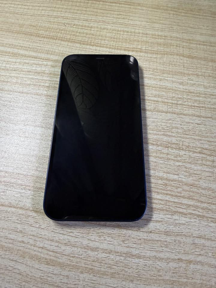 ايفون 12 عادي نرومال حاسبه شرط كارتون موجود
ذاكرة 128
تك سيم
بطارية 66
غراضة فقط كارتون الاصلي
سعر 275 وبي مجال
*********** واتس
