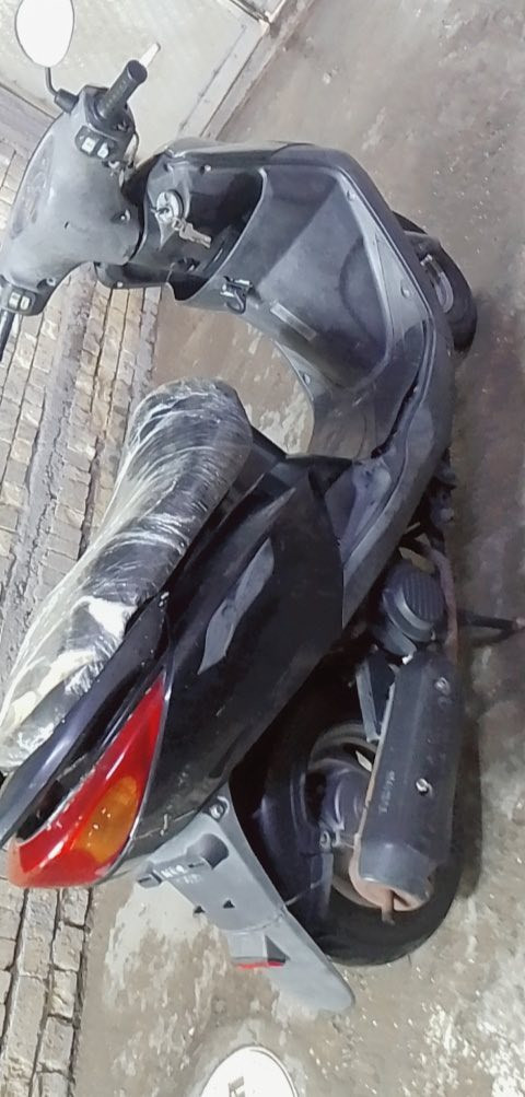 دراجة بريز لايت ناصي نضيفة كاملة وخير من الله
مكاني البلديات السعر700بيه. مجال دراجه دراجه رمبه
نقص بس باتري فقط ***********
