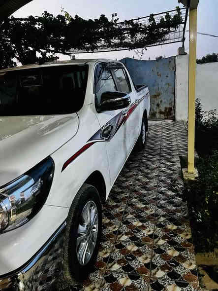 تويوتا مرزي موديل 2024 / جديدة ونظيفة حيل مكفولة كفاله عامة من دعامية للدعامية فول مواصفات بصمة تشغيل وشاشة لمس كير أوتوماتيك  حساسات نظام تحديد السرعة كامله تخم تاير جديد سبير ما نازل كفاله عامة / السعر( 320) وبيها مجال مكانها ديالى الخالص سراجق للاتصال ***********
