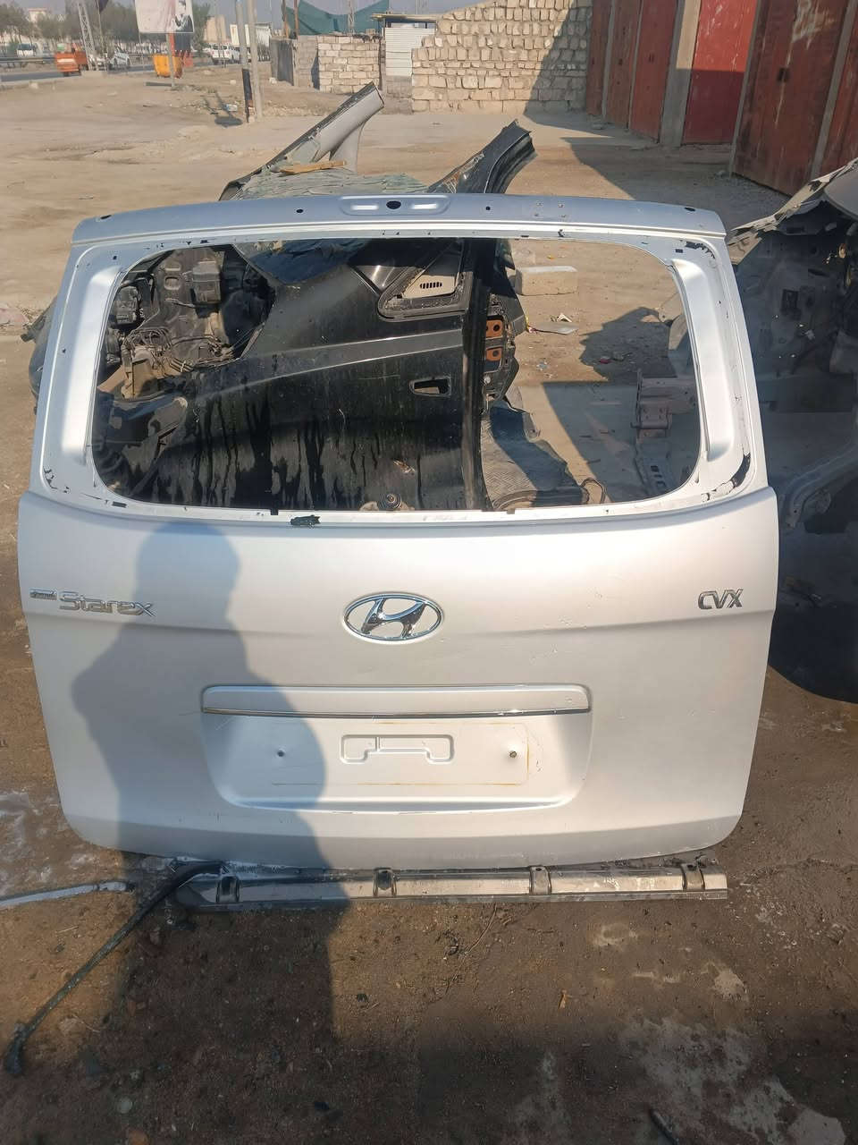 سلام عليكم ادوات احتياطيه ستاركس العنوان البصره الهارثه الماجديه عمود 20 رقم الهاتف ***********
