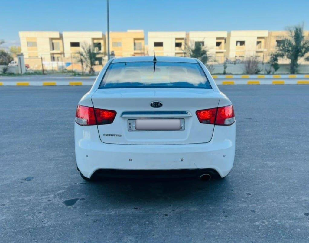 السلام عليكم
سيارتو ٢٠١٢ خليجي 
محرك تبريد شرط عالفحص 
كير ٦نمرة شرط 
تخم تاير صدر جديد 
المواصفات نص فول
والسونار مرفق ميحتاج اذكر شي بدوون اي دواخل 
سيارة مال جناي مامتعوبة رقم اربيل دولي تحويل مباشر 
السعر ٨٧ وبيها مجال حك الجية مكاني تكريت 
***********
