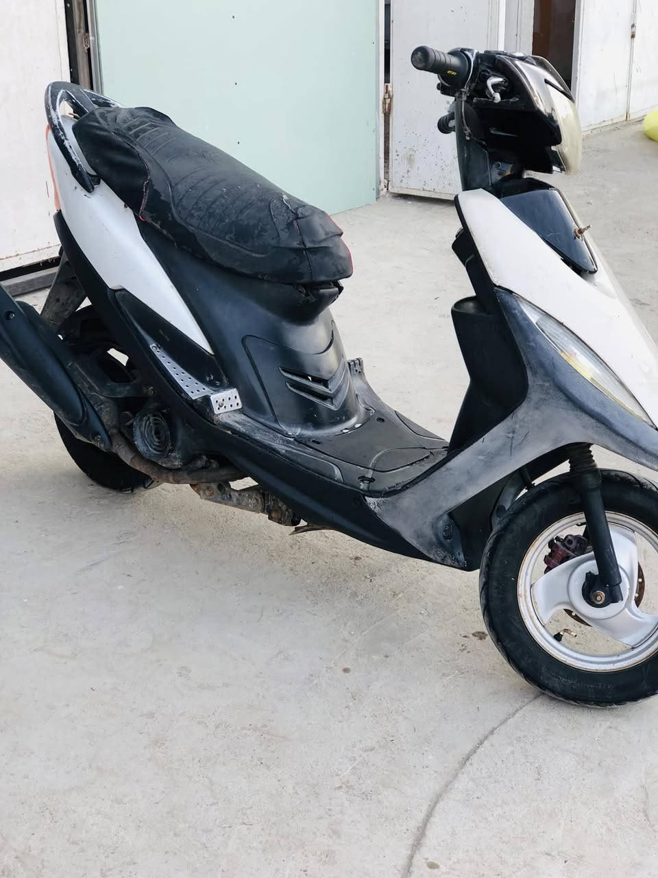 ماكس عدلة مكينة بلادي نكرة سلف هندر كهرباء كلة شغالة اي نقص  مابية  كفرات مختمة ختم واحد اورقة كاملة منفيس عنواني بغداد غزاليه سعر دراجة (٤٠٠)شراي يخابر مامتواجد ع فيس هاذه رقم
‭٠٧٧١ ٣٢٦ ٣٧٤٣‬
